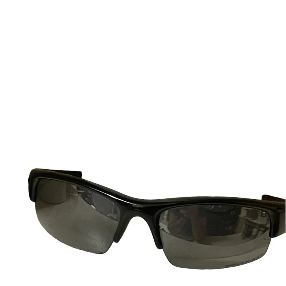 03-781 Oakley Commit Polished Black/Grey 62-12-124 Sunglasses